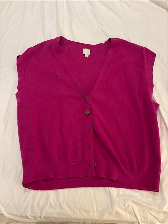 Anthropologie Sweaters - Anthropologie Fuchsia Vest